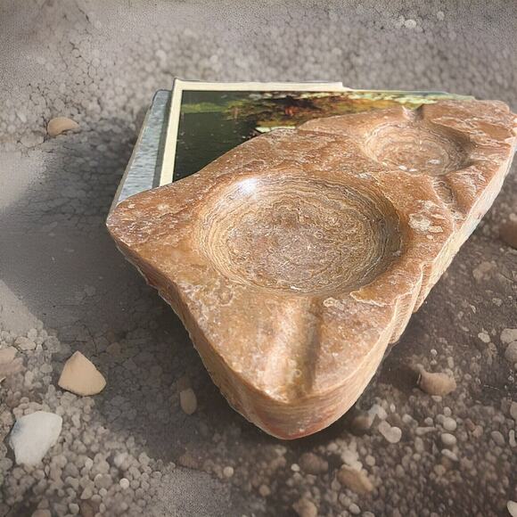 Vintage MCM Caramel Marble Onyx Cigar Pipe Double Ashtray Carved Natural Stone - Picture 2 of 7